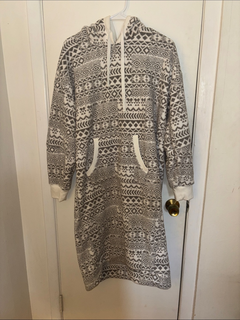 Cozy Gray Patterned Hooded Sweater Dress Size Medium